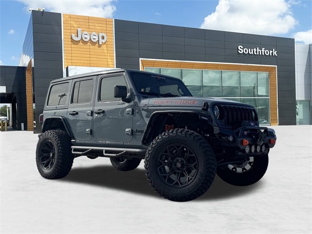 2025 Jeep Wrangler 4-Door Willys's photo