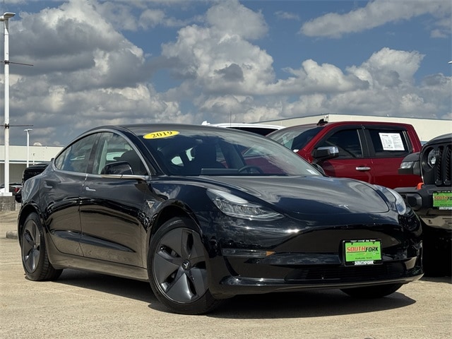 Used 2019 Tesla Model 3 Mid Range with VIN 5YJ3E1EA0KF426698 for sale in Manvel, TX