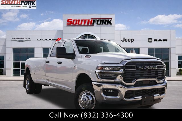 2026 RAM 3500 Tradesman's photo