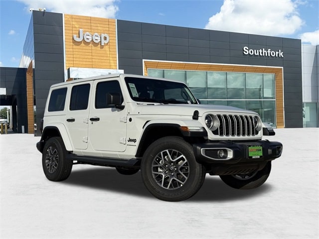 2026 Jeep Wrangler 4-Door Sahara's photo