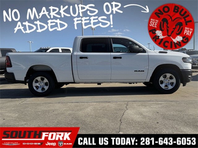 2025 Ram 1500 Tradesman photo 2