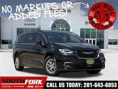 2025 Chrysler Pacifica SELECT Passenger Van