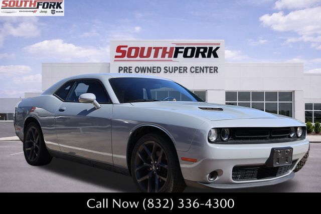 2021 Dodge Challenger SXT