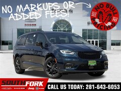 2025 Chrysler Pacifica LIMITED Passenger Van