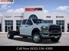 2026 Ram 5500 Chassis Cab TRADESMAN  CREW  4X4 84' CA Pickup