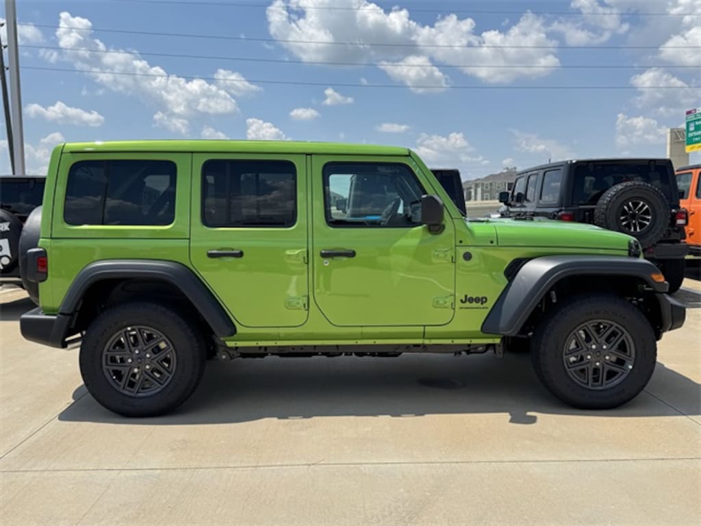 New 2025 Jeep Wrangler 4-DOOR SPORT S Sport Utility