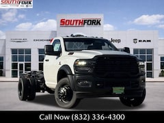 2026 Ram 5500 Chassis Cab TRADESMAN  REGULAR  4X2 84' CA Pickup