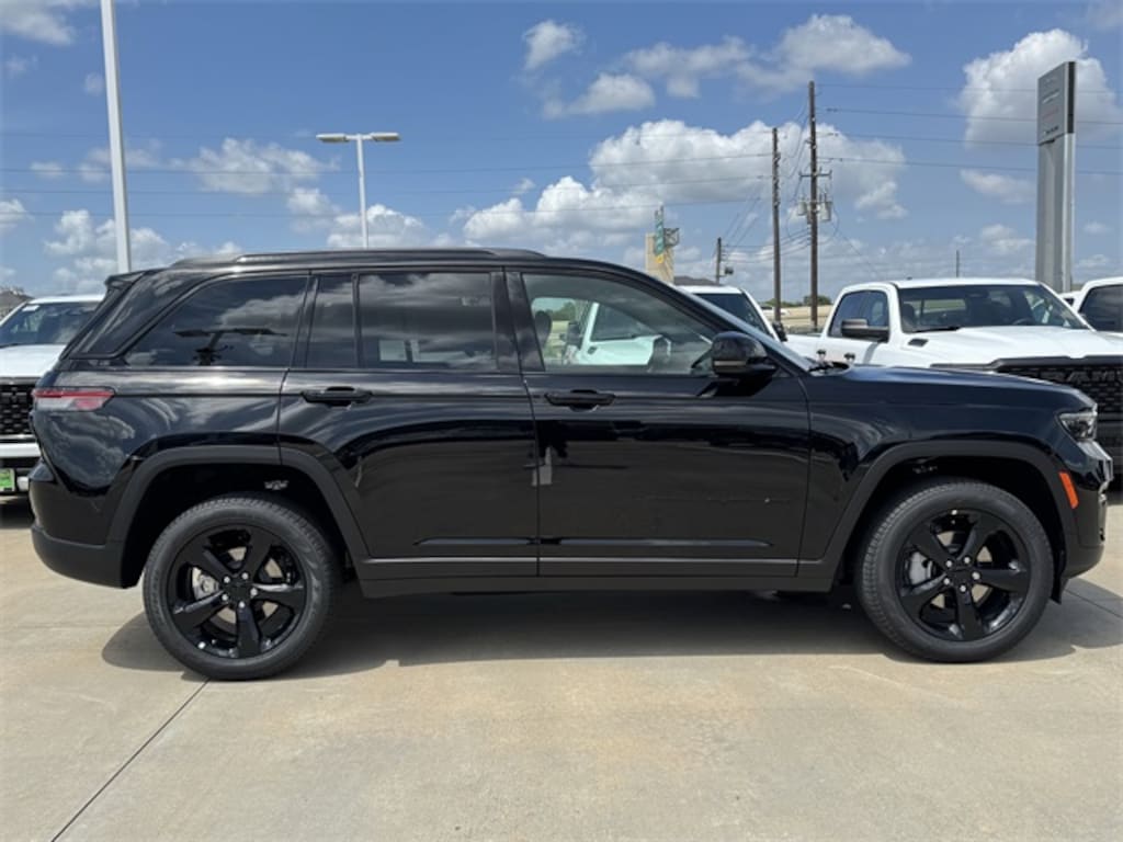New 2025 Jeep Grand Cherokee LIMITED 4X2 Sport Utility