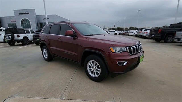 Used 2018 Jeep Grand Cherokee Laredo with VIN 1C4RJEAGXJC181878 for sale in Manvel, TX