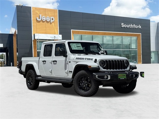 2025 Jeep Gladiator High Tide's photo