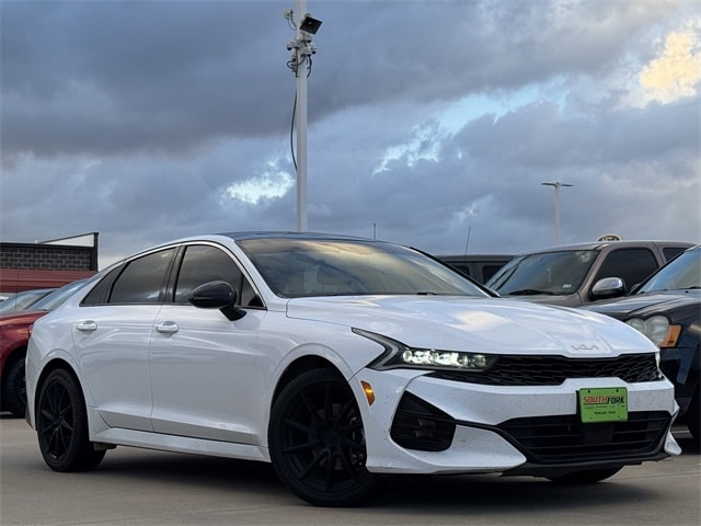 2022 Kia K5 GT-Line's photo