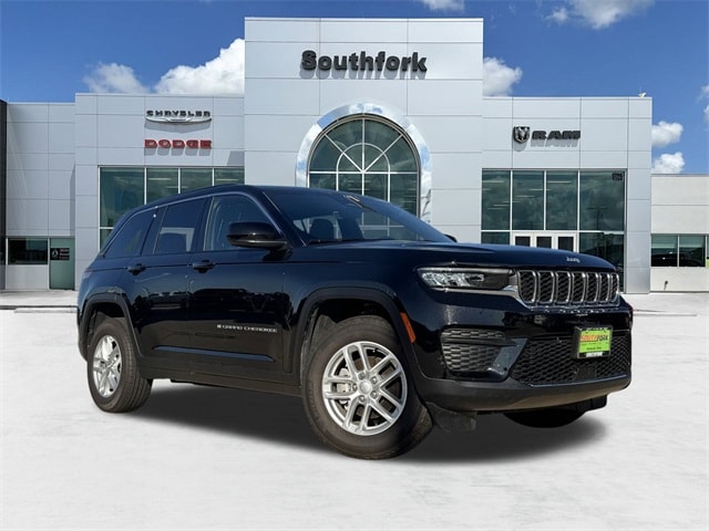 2025 Jeep Grand Cherokee Laredo's photo