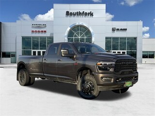 2025 Ram 3500 LARAMIE CREW CAB 4X4 8' BOX Pickup