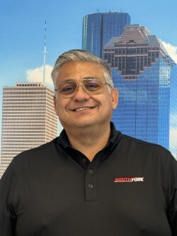 Staff member David Holman from ID_38bcdcbaa9e1