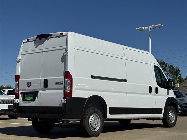 2026 Ram ProMaster 2500 Cargo Van photo 2