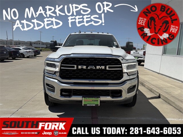2024 Ram 5500 Tradesman SLT Laramie Limited photo 2
