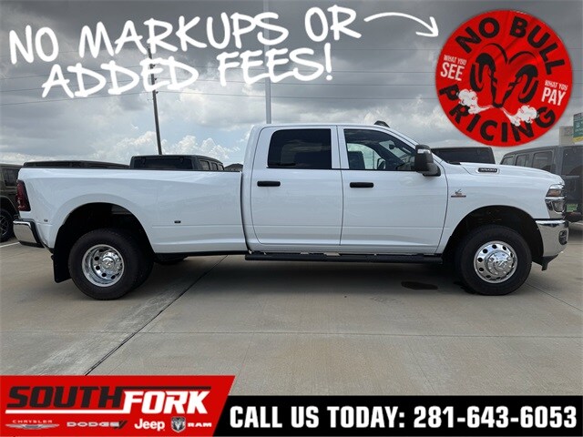 2026 Ram 3500 Tradesman photo 3