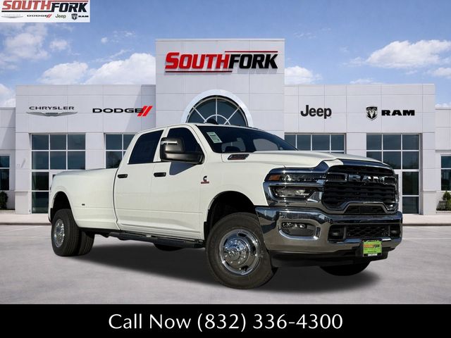 2026 RAM 3500 Tradesman's photo