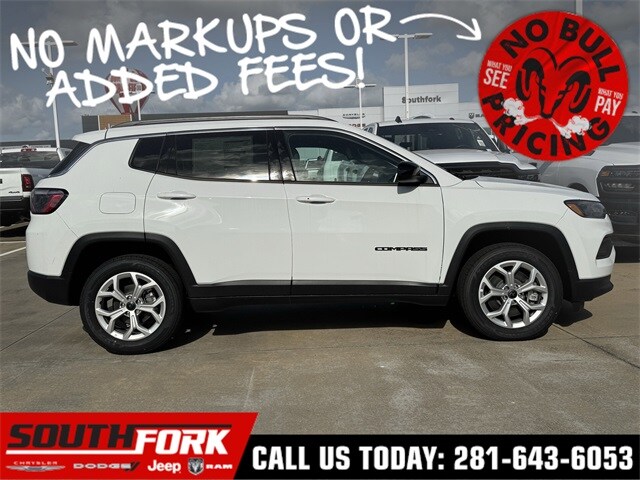 2025 Jeep Compass Latitude photo 2