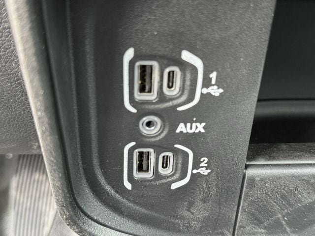 2025 RAM 3500 Chassis Tradesman - Photo 12