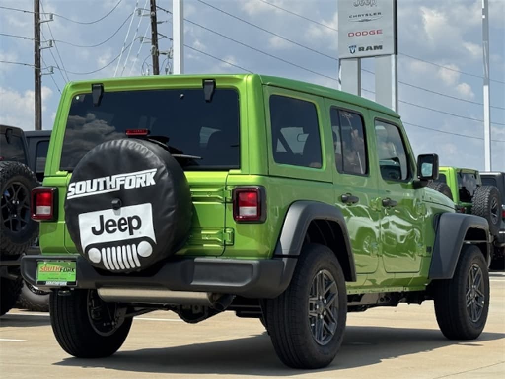 New 2025 Jeep Wrangler 4-DOOR SPORT S Sport Utility
