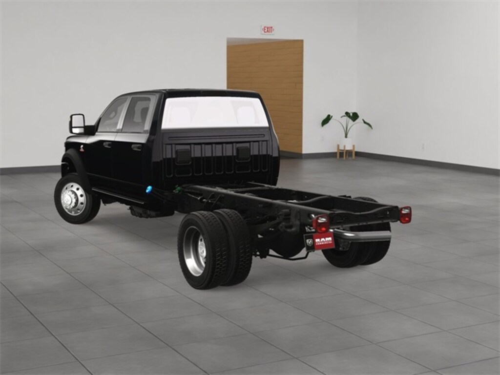 New 2025 Ram 4500 Chassis Cab 4500 TRADESMAN CHASSIS CREW CAB 4X2 60' CA Pickup