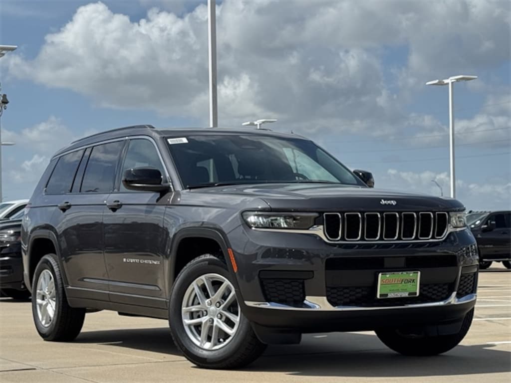 New 2025 Jeep Grand Cherokee L L LAREDO 4X2 Sport Utility