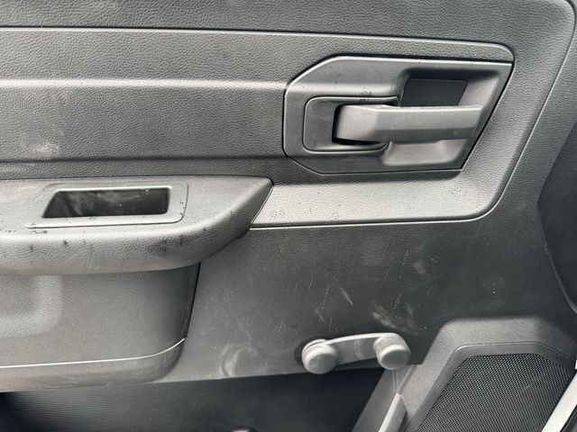 2025 RAM 3500 Chassis Tradesman - Photo 18