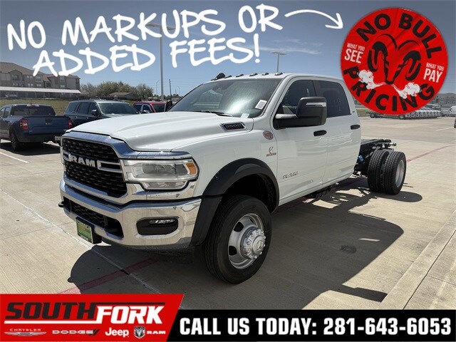 2024 Ram 5500 Tradesman SLT Laramie Limited photo 3