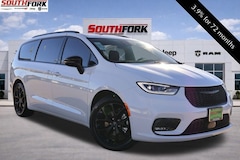 2026 Chrysler Pacifica LIMITED Passenger Van