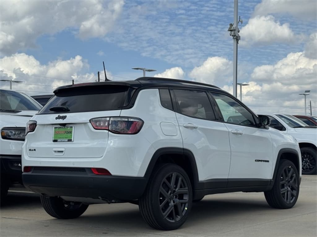New 2026 Jeep Compass LIMITED ALTITUDE 4X4 Sport Utility