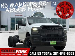 2025 Ram 3500 Chassis Cab 3500 TRADESMAN CHASSIS REGULAR CAB 4X2 84' CA Pickup