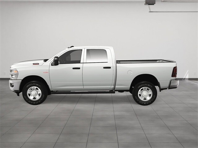 2025 Ram 2500 Tradesman photo 3