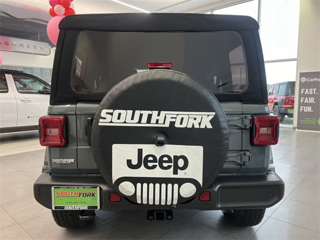 New 2024 Jeep Wrangler 4-DOOR SAHARA Sport Utility