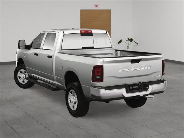 2025 Ram 2500 Tradesman photo 4