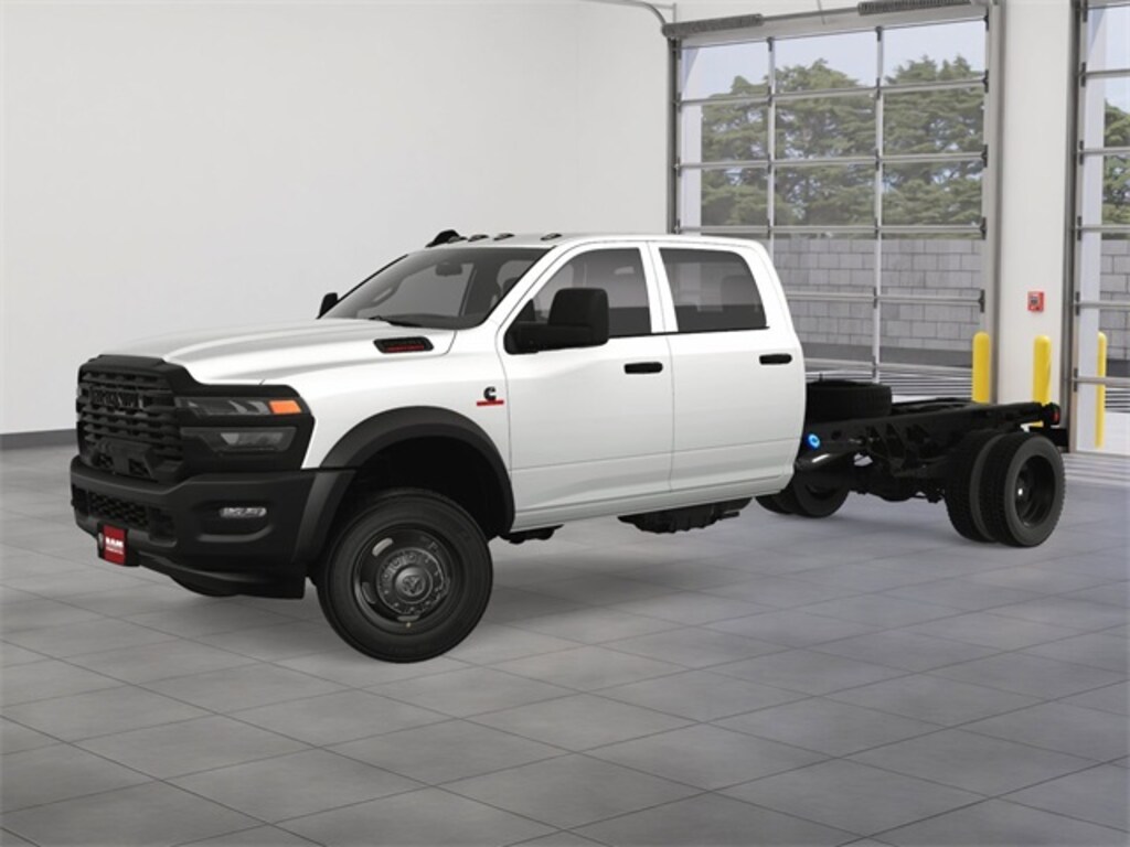 New 2025 Ram 5500 Chassis Cab 5500 TRADESMAN CHASSIS CREW CAB 4X4 84' CA Pickup