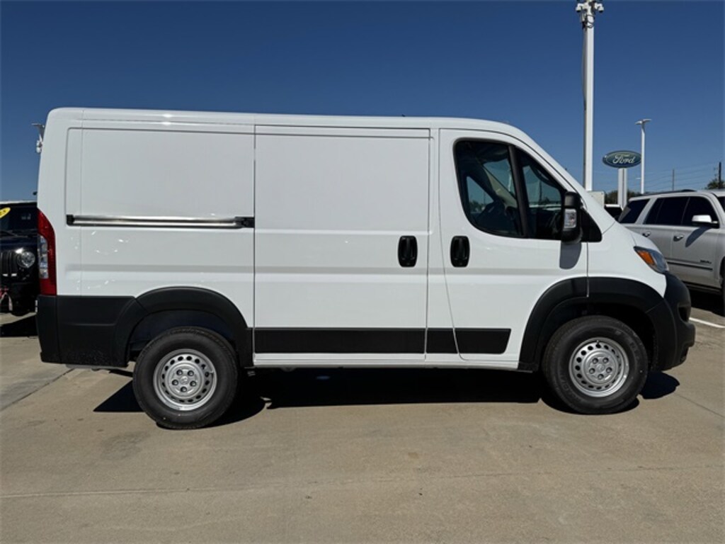New 2026 Ram ProMaster 1500 PROMASTER 1500 TRADESMAN CARGO VAN LOW ROOF 118' W Cargo Van