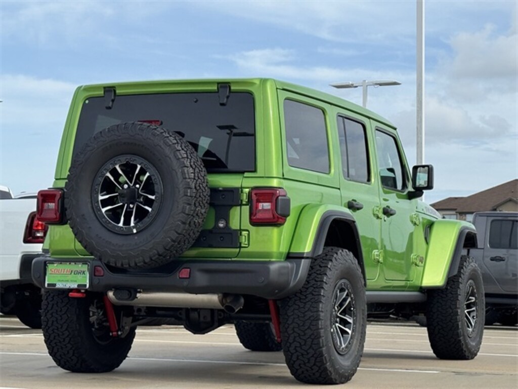 New 2025 Jeep Wrangler 4-DOOR RUBICON X Sport Utility