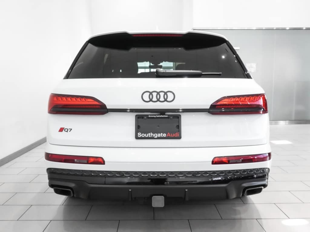 Certified 2025 Audi 55 Progressiv SUV