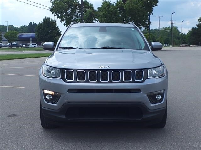 Used 2018 Jeep Compass Latitude with VIN 3C4NJDBB9JT418621 for sale in Southgate, MI