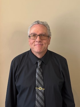 Staff member Carroll Moore from ID_715b58194113