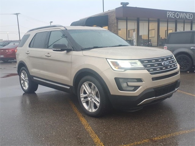 2017 Ford Explorer XLT's photo