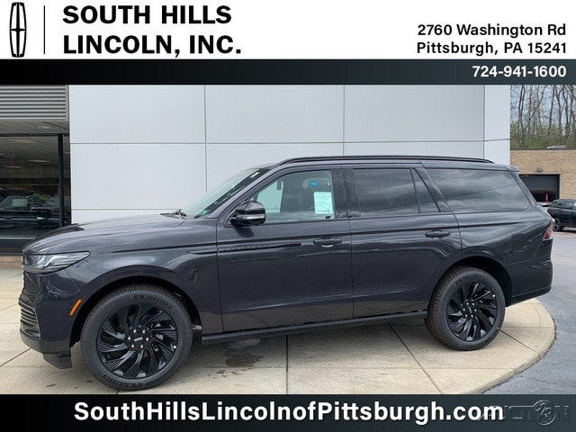 2026 Lincoln Navigator Reserve 4WD's photo