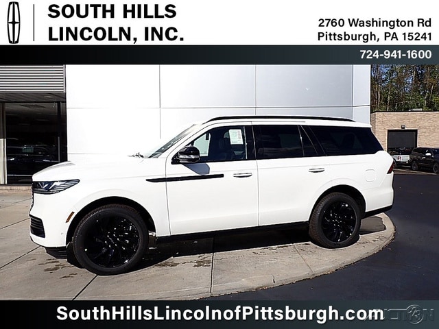 2025 Lincoln Navigator Reserve's photo