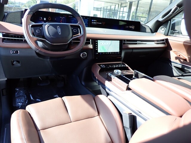 2025 Lincoln Navigator Reserve L - Photo 17