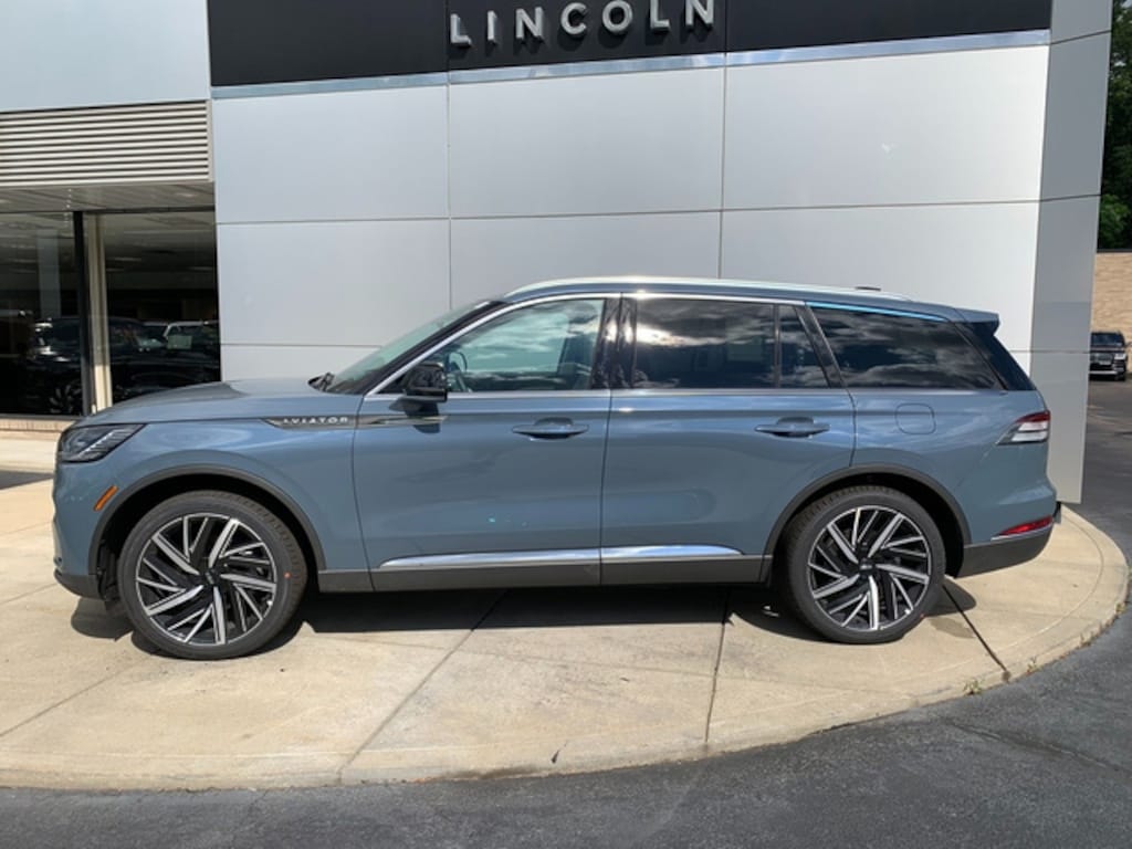 New 2026 Lincoln Aviator Reserve SUV