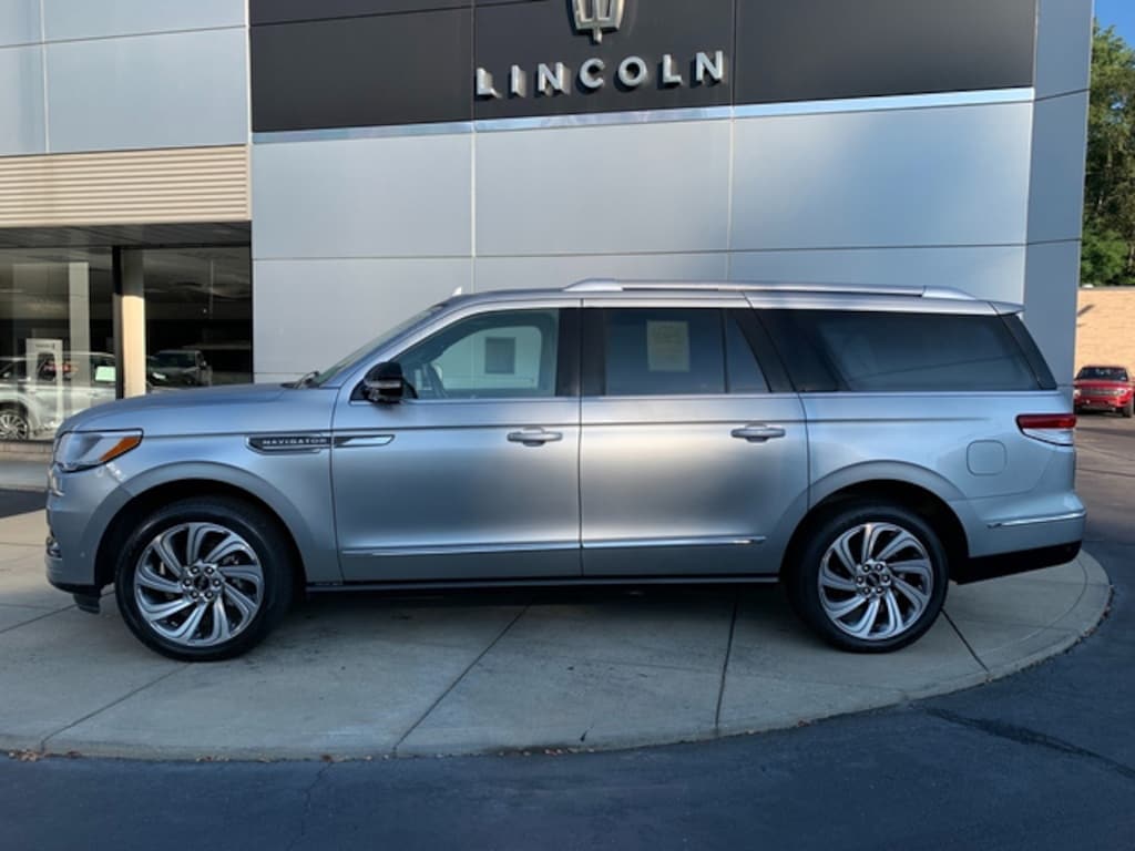 Used 2023 Lincoln Navigator L Reserve SUV