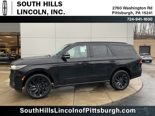 2026 Lincoln Navigator Reserve 4WD's photo