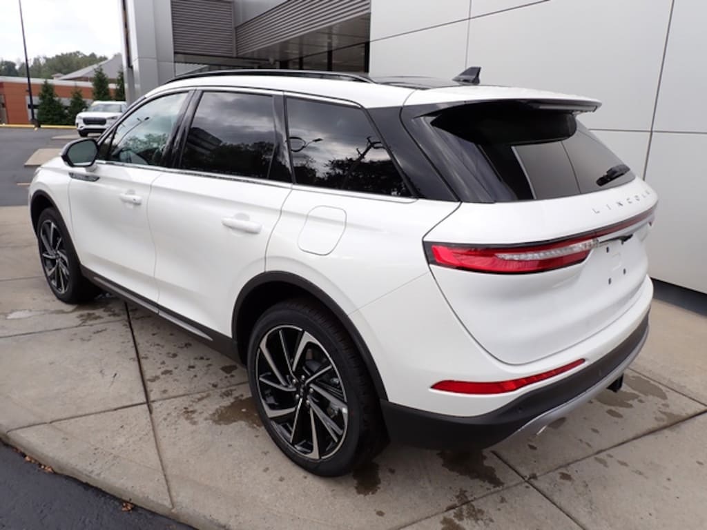 New 2025 Lincoln Corsair Reserve CROSSOVERS