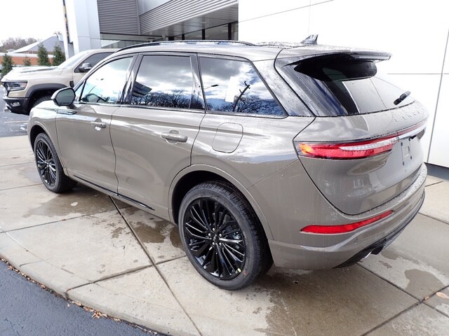 2026 Lincoln Corsair Reserve photo 2